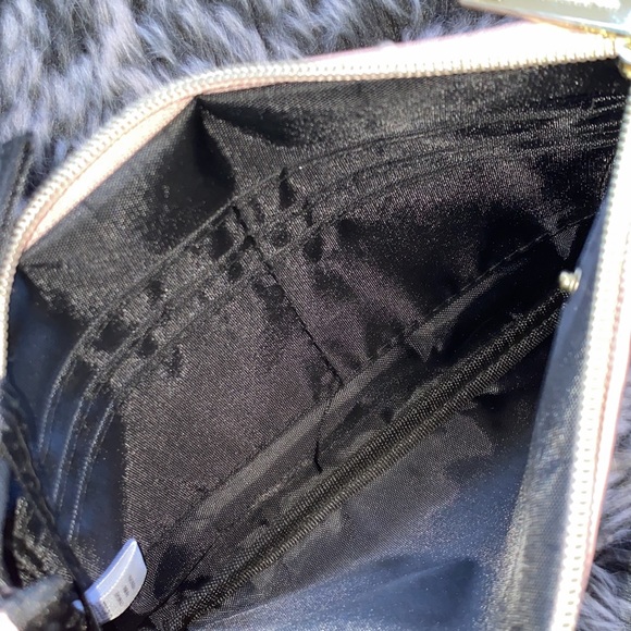 Liz Claiborne Pink Wristlet - Picture 5 of 8